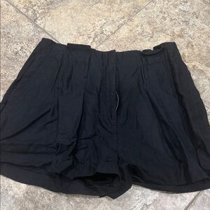 Wilfred High Waist Black Shorts